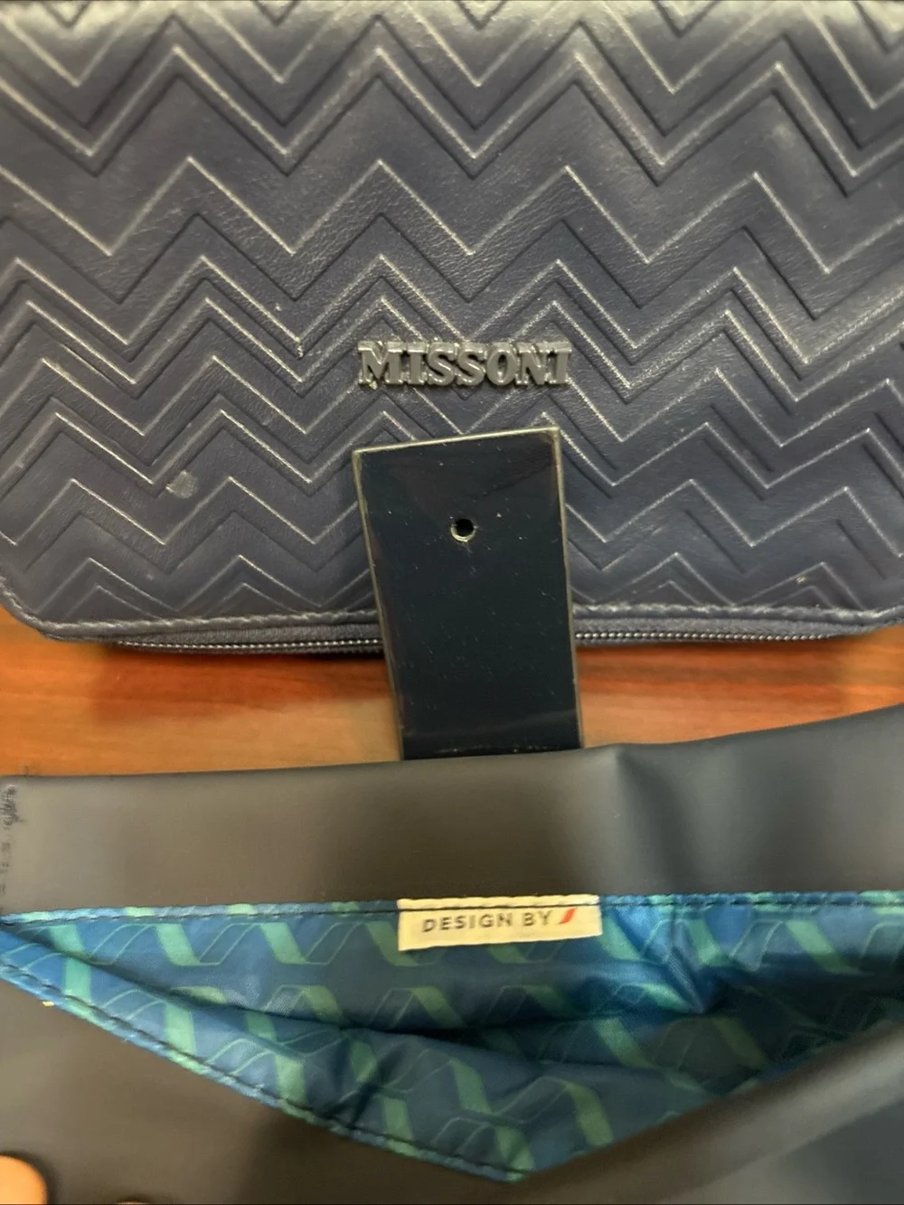 Airlines Travel Amenity Kit Toiletry Bags Lacoste Tumi Ferragamo Delta Lot 8